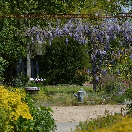 Dans Le Bocage Normand